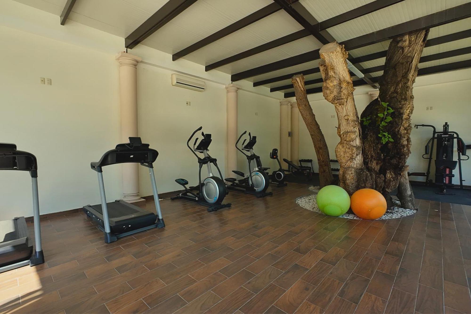 Hotel Real Del Bosque Golf And Spa Tula de Allende Zewnętrze zdjęcie