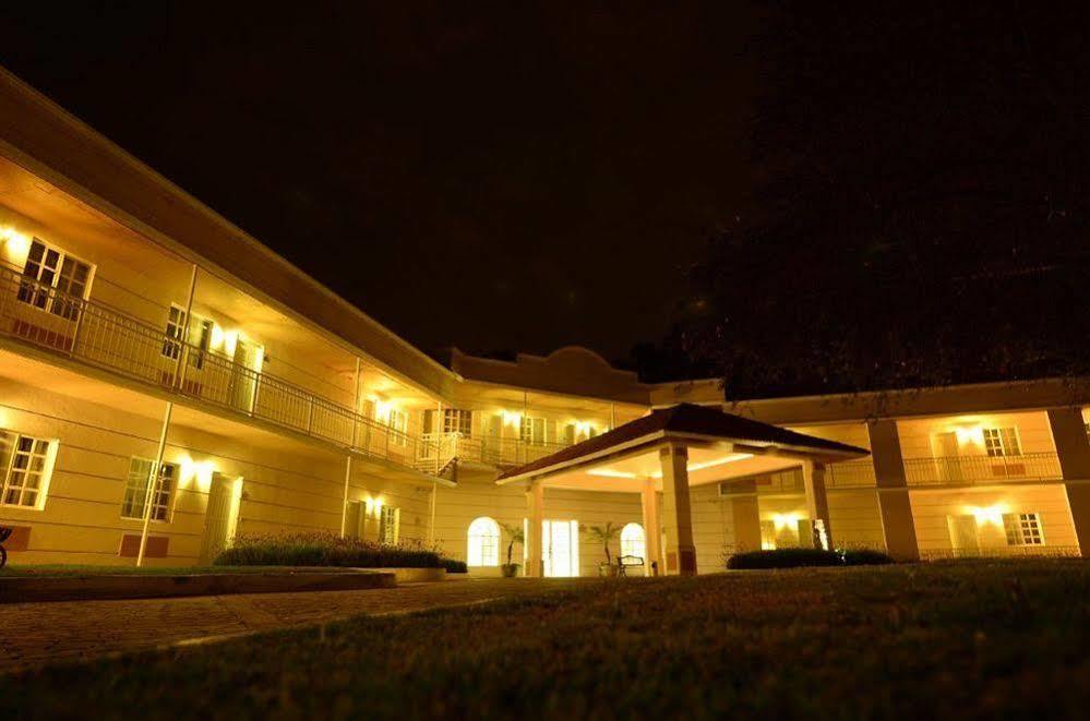 Hotel Real Del Bosque Golf And Spa Tula de Allende Zewnętrze zdjęcie